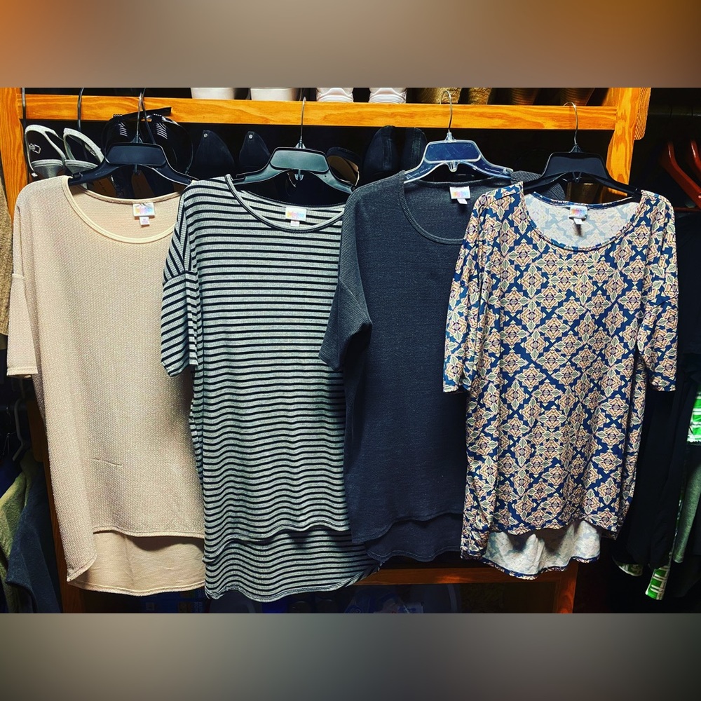 4 Irma LulaRoe Tops in Excellent to like New Condition